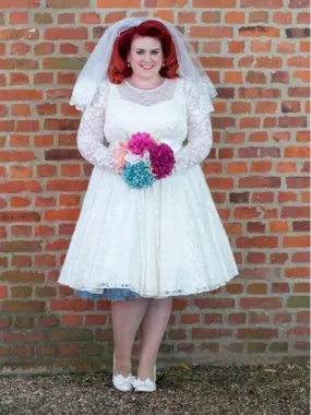 1950s Style Lace Short Vintage Wedding Dresses Plus Size with Sleeves