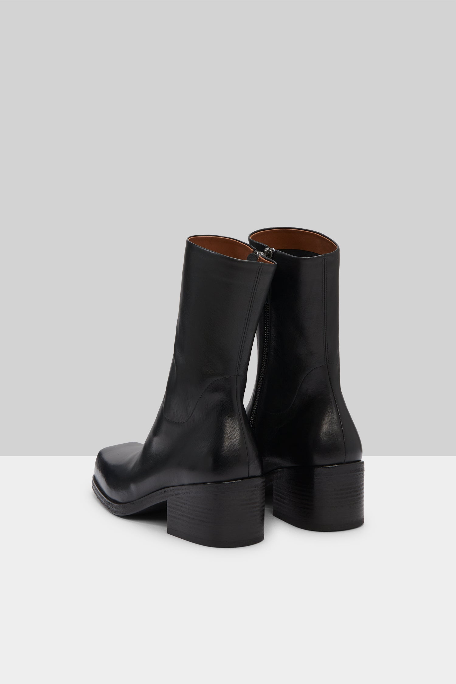 Cassello Tronchetto Leather Ankle Boot in Black