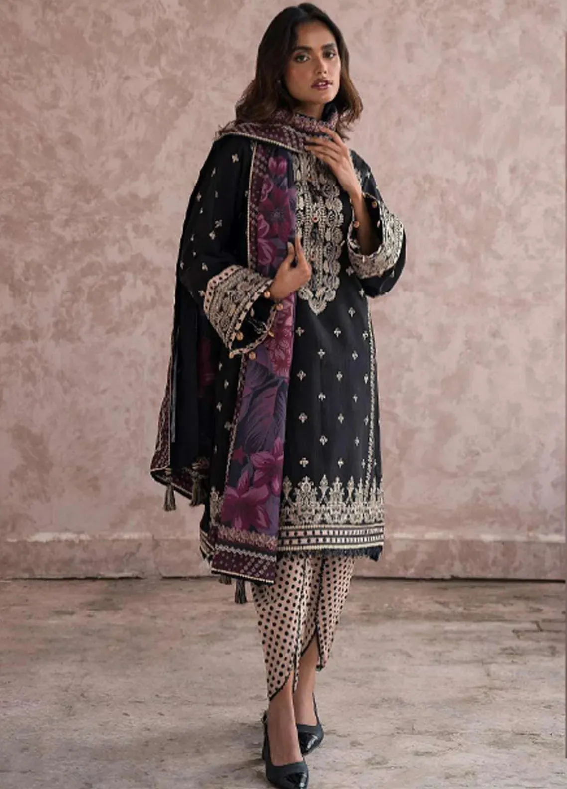 Dastak By Jazmin Unstitched Embroidered Khaddar 3Pc Suit D-06 Sharar