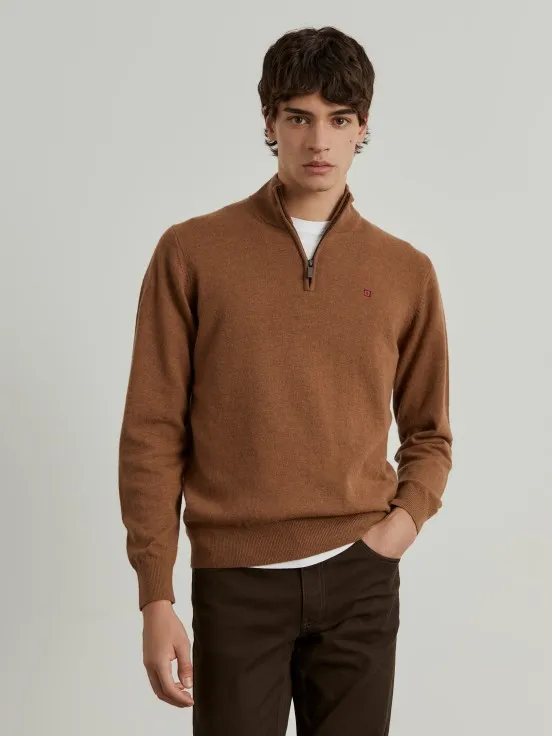 Fleece sweater with zip