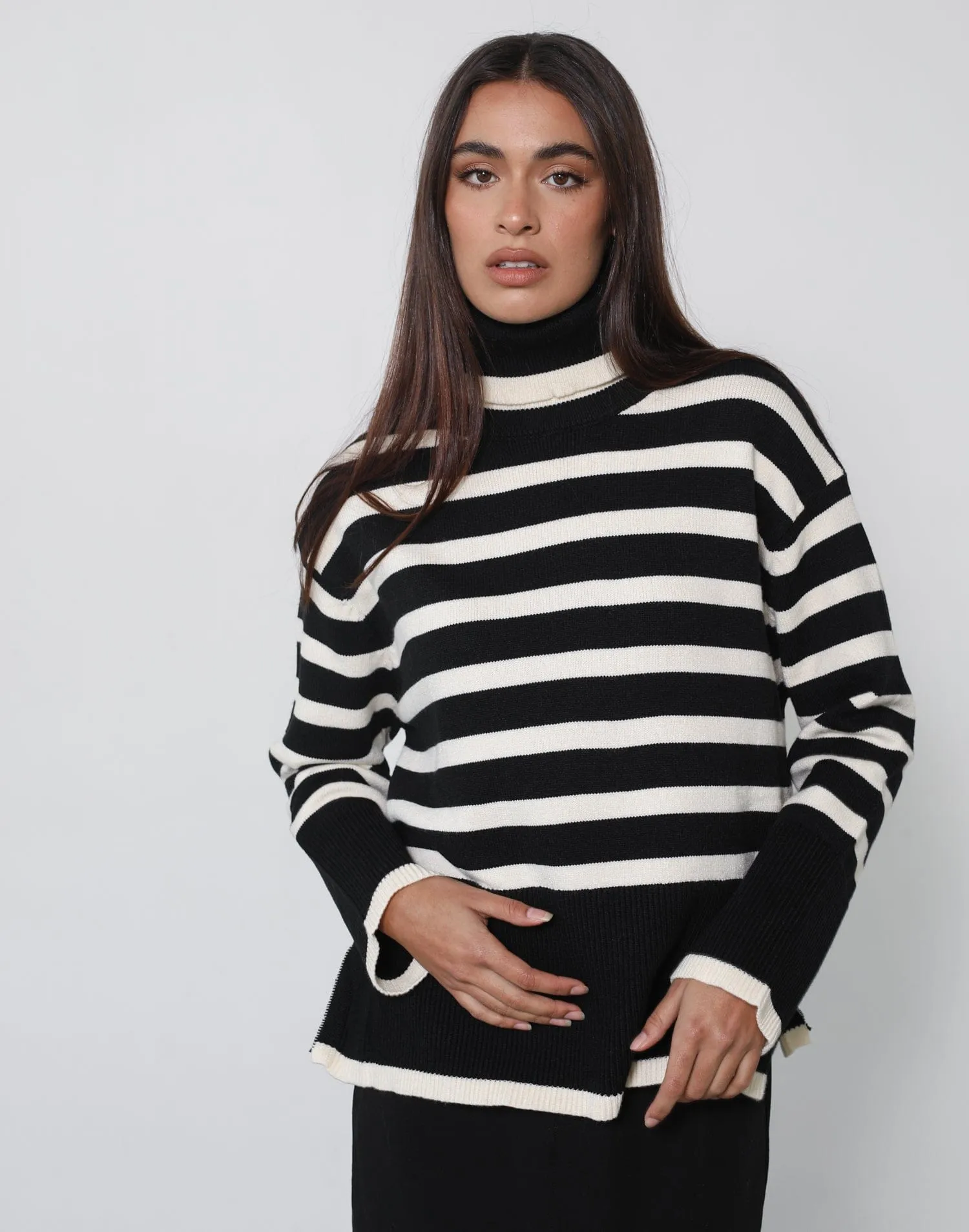 Koa Jumper (Black/Cream)