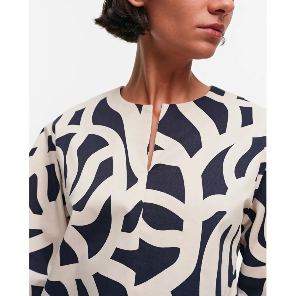 marimekko  |Crew Neck Cropped Cotton Medium Short Sleeves Tunics