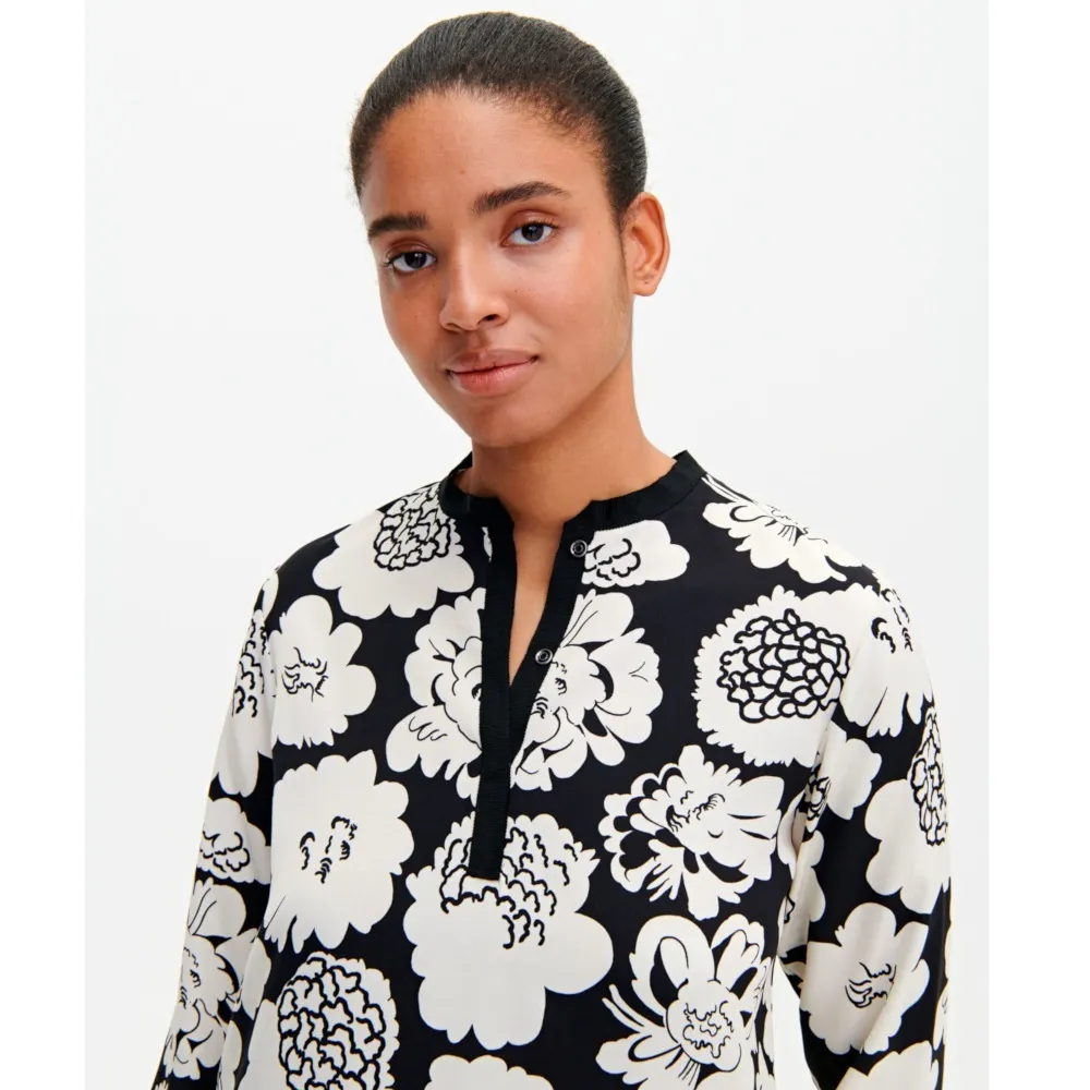 marimekko  |Flower Patterns Linen Cropped Medium Tunics