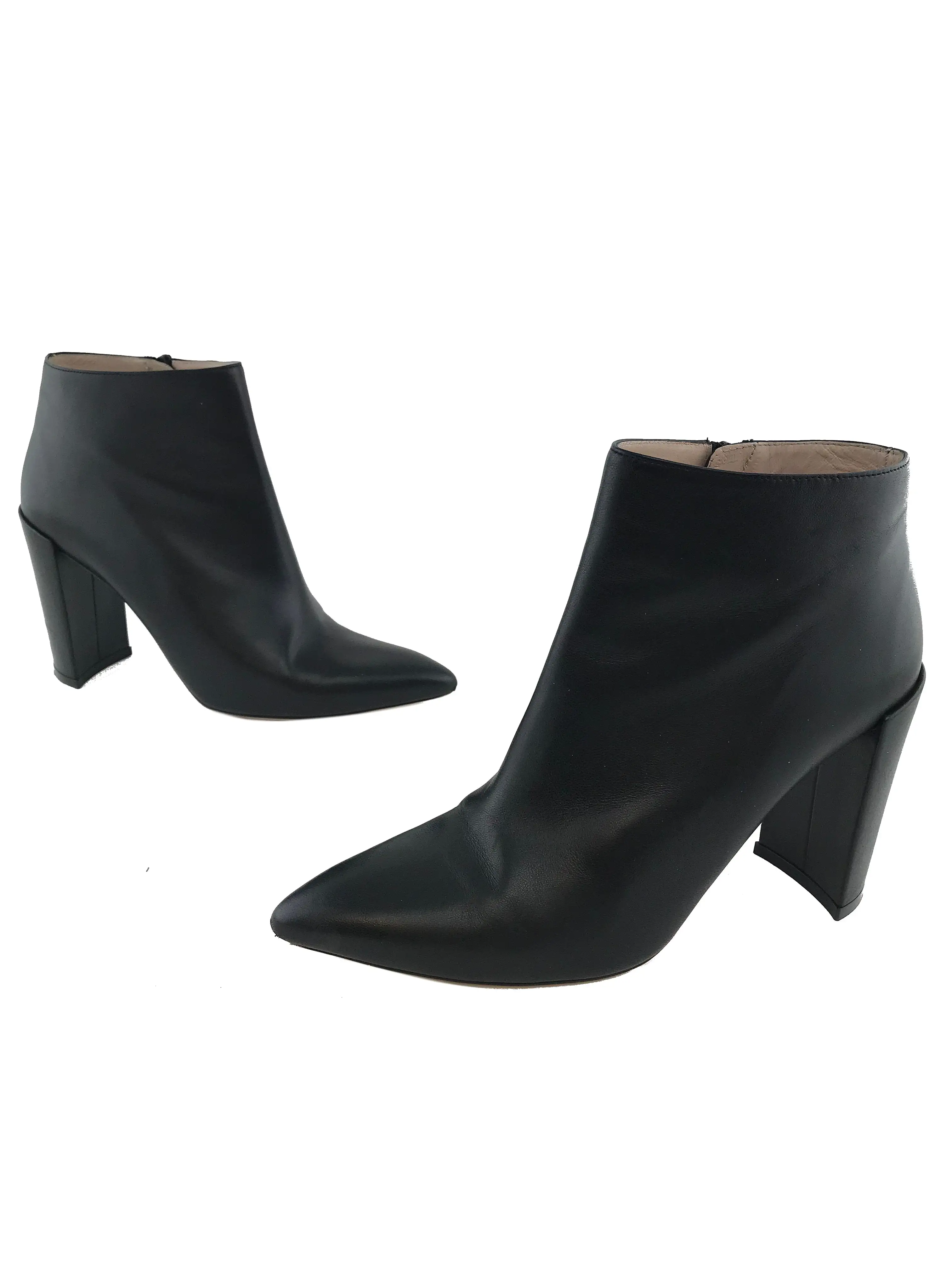 Stuart Weitzman Block-Heel Leather Ankle Bootie Size 9